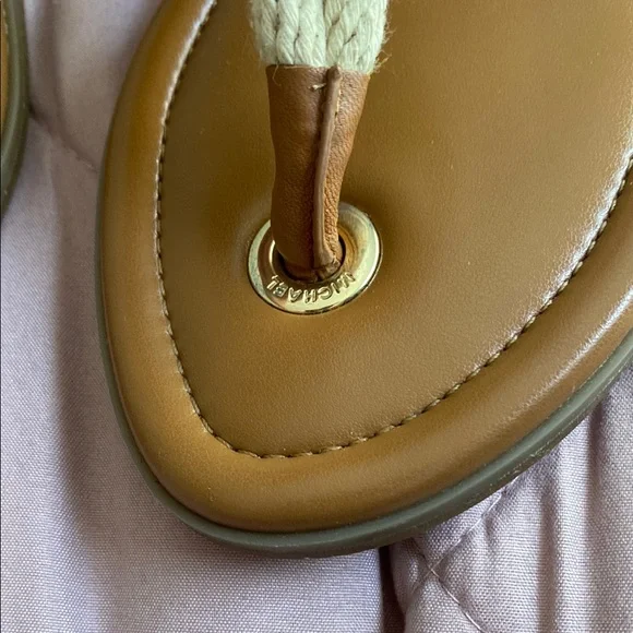 SOLD!!!  Sandals from Michael Kors size 7 - Picture 5 of 7